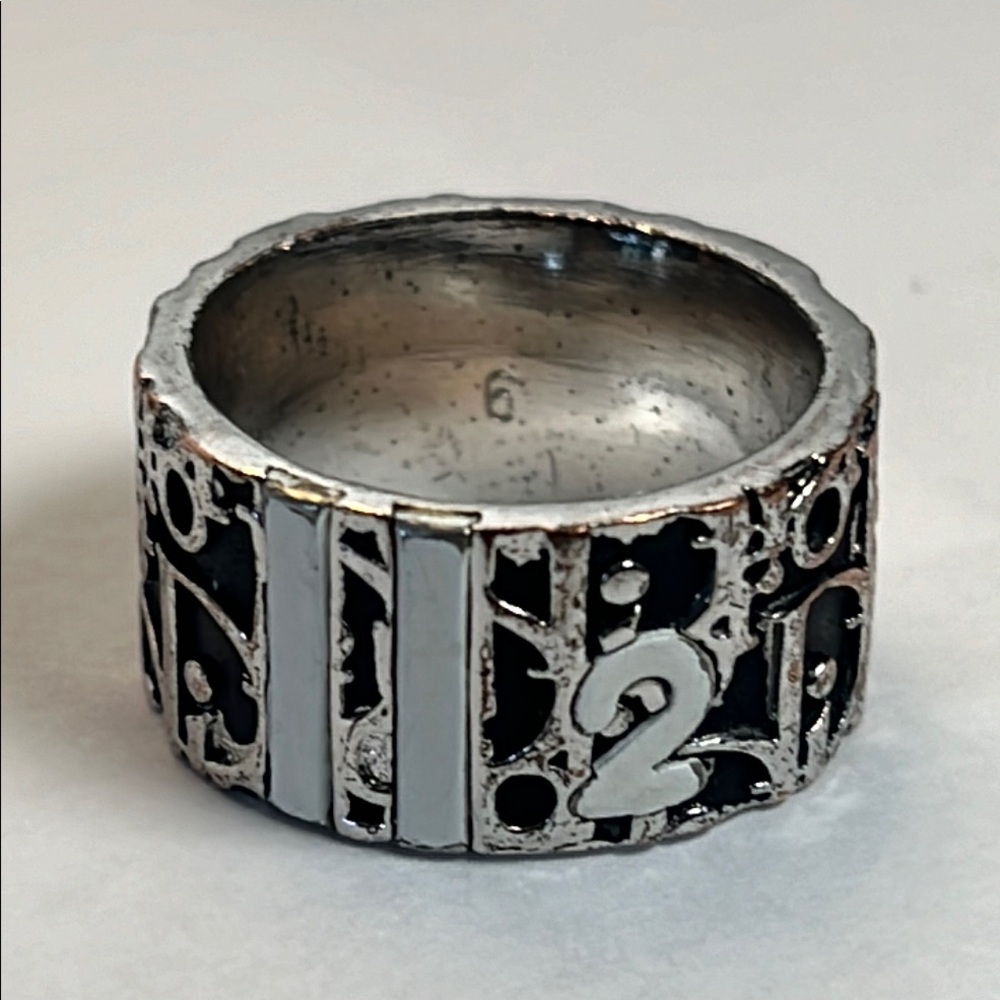 Dior Trotter Ring Sz 6 - Picture 5 of 13